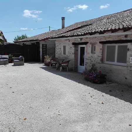 Les Rosiers Villa Chaunay Екстериор снимка